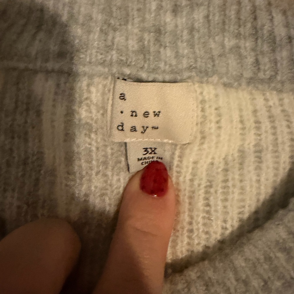 Bow Sweater - Picture 3 of 3